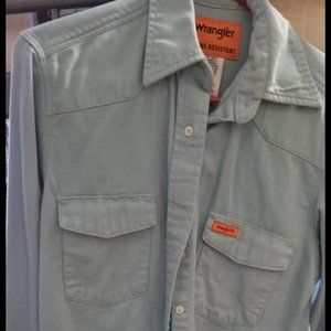 FIRE RETARDANT (FR) WRANGLER PEARL BUTTON DOWN SHIRT MEN SMALL/ WOMEN MED